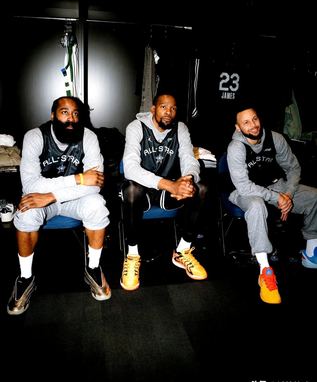 jinnianhui sports-MAD引发争议！，哈登官方宣布重返赛场新规赛场气氛高涨的简单介绍