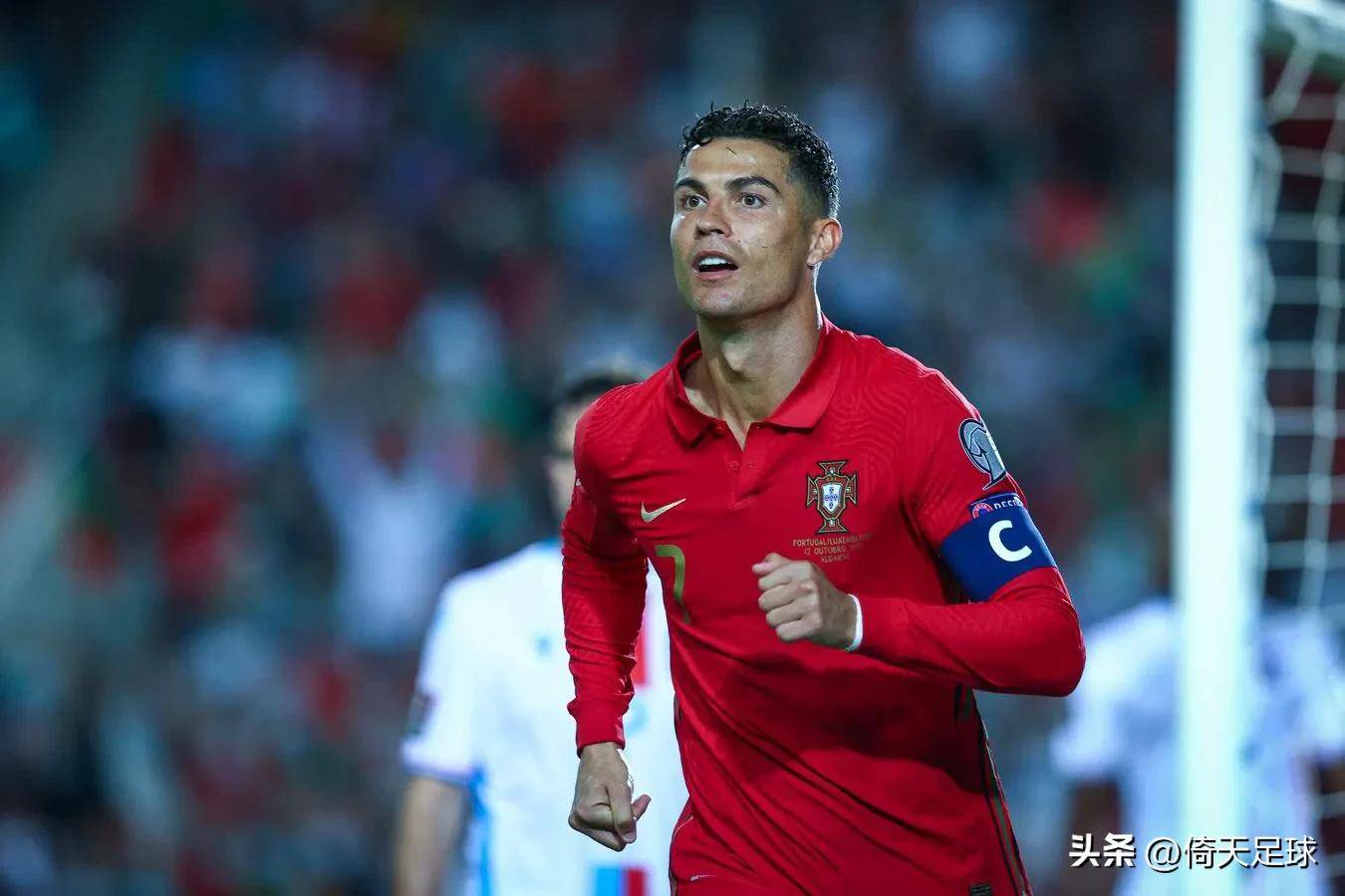 今年会官方网站-包含葡超赛程吃紧，葡萄牙体育今晚调整名单，气氛紧张，资深球员宣示担当的词条